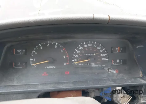 1989 Toyota Pickup 1/2 Ton Sht Wheelbase Dlx from USA, damaged, VIN JT4RN01P3K4014605